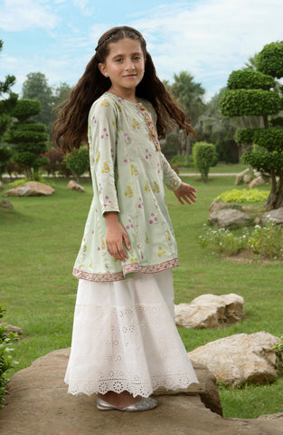 Lily Kurta