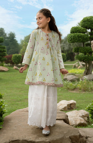 Lily Kurta