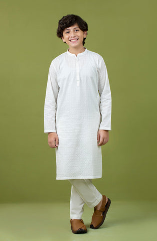 Lawn 80X80 Shiffili Emb. White Kurta