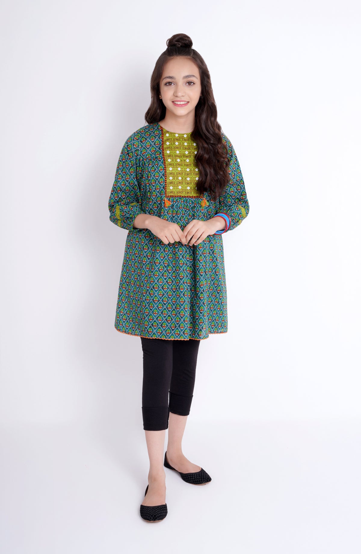 Neeli Kurti