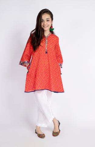 Lily Kurti