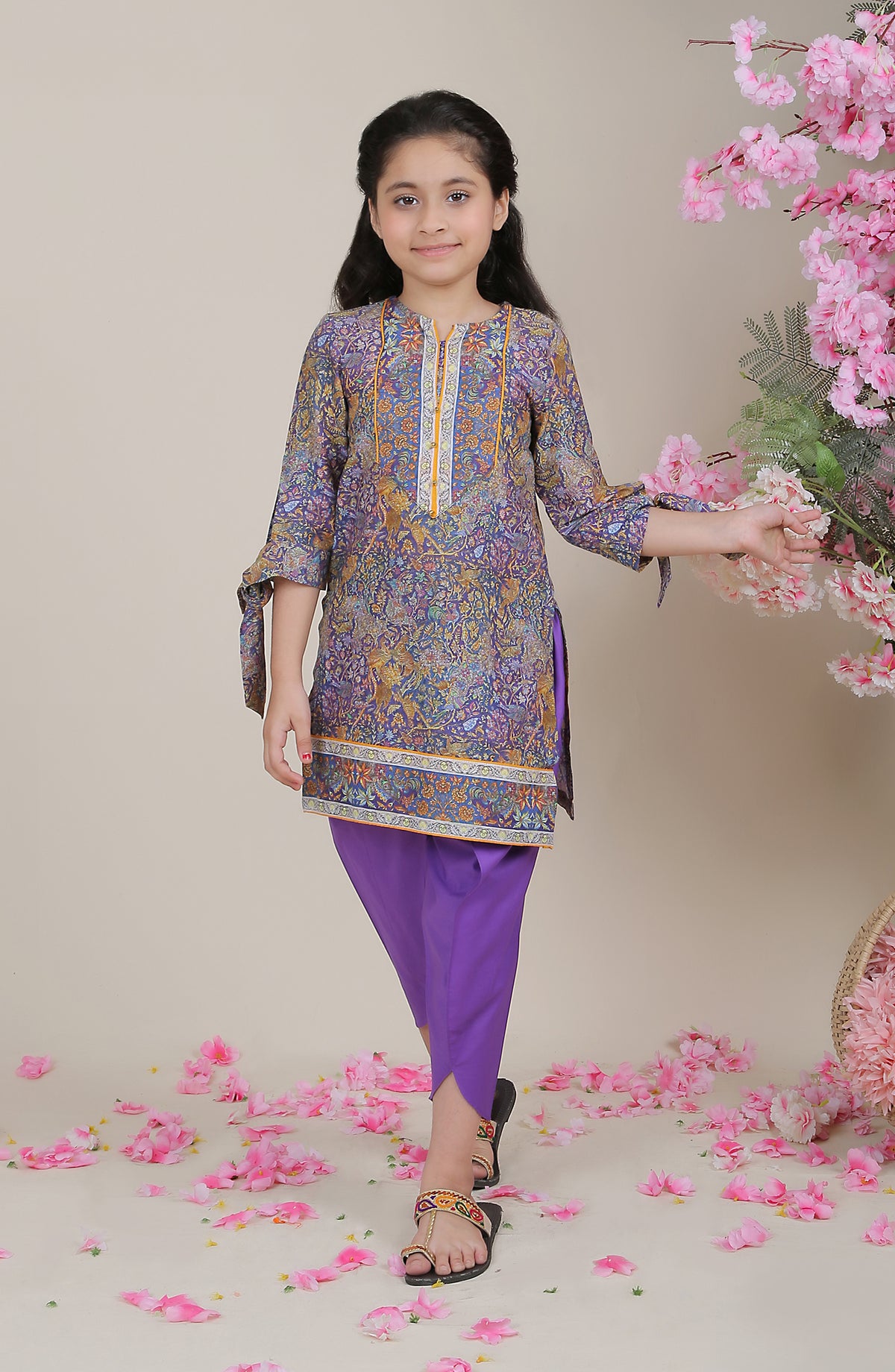 Zahra 2 Pcs Suit