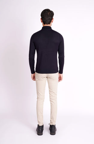 Super Soft Rol Neck Jumper In Navy